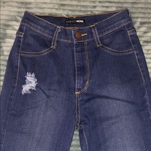 Jeans minimal distressed